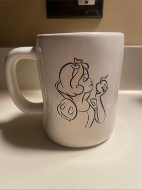 Snow White Rae Dunn Mug